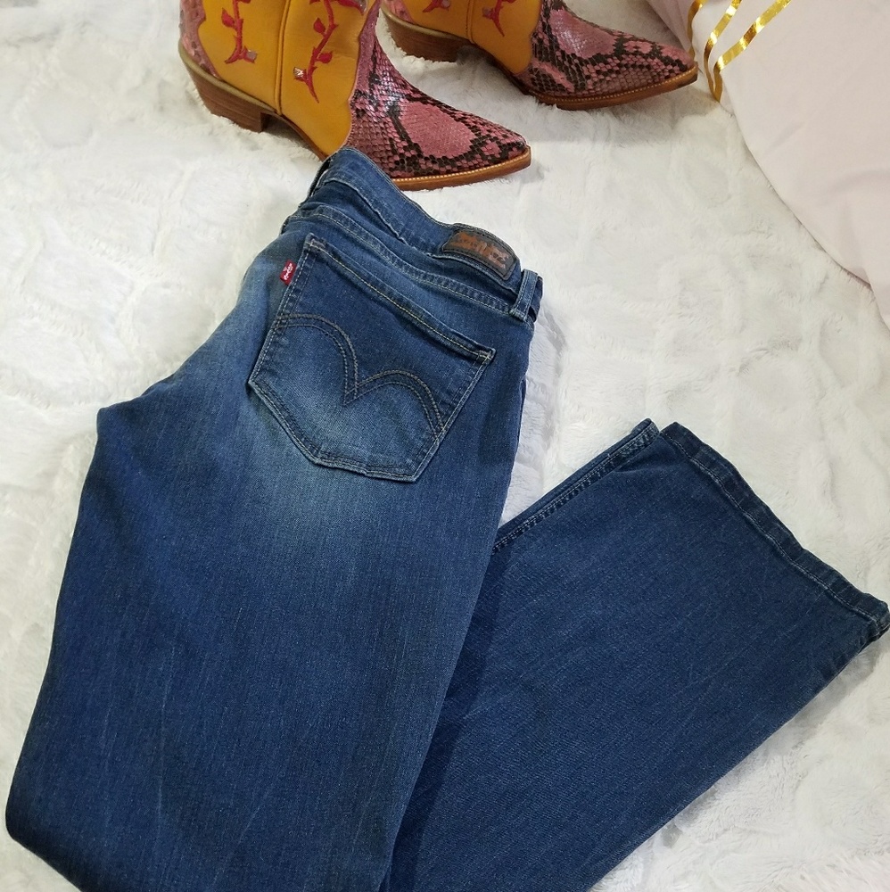 Levis jeans